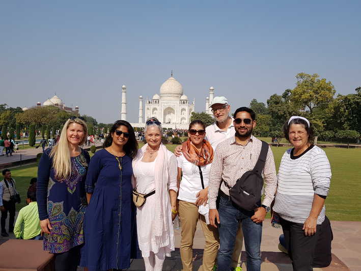 Agra Group Tour Packages | call 9899567825 Avail 50% Off